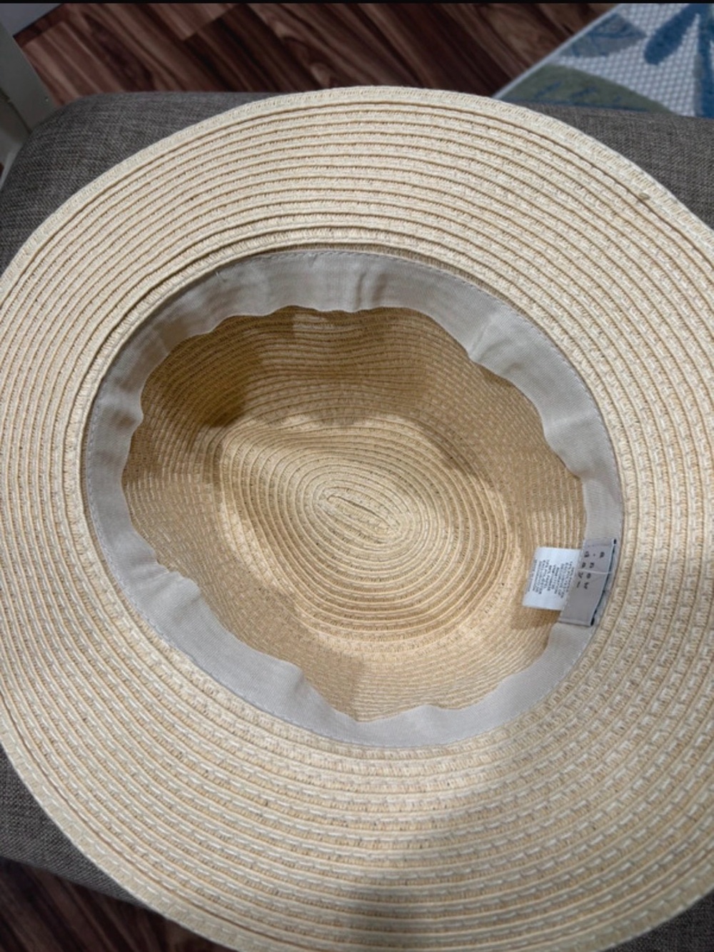 sun hat - Picture 3 of 5